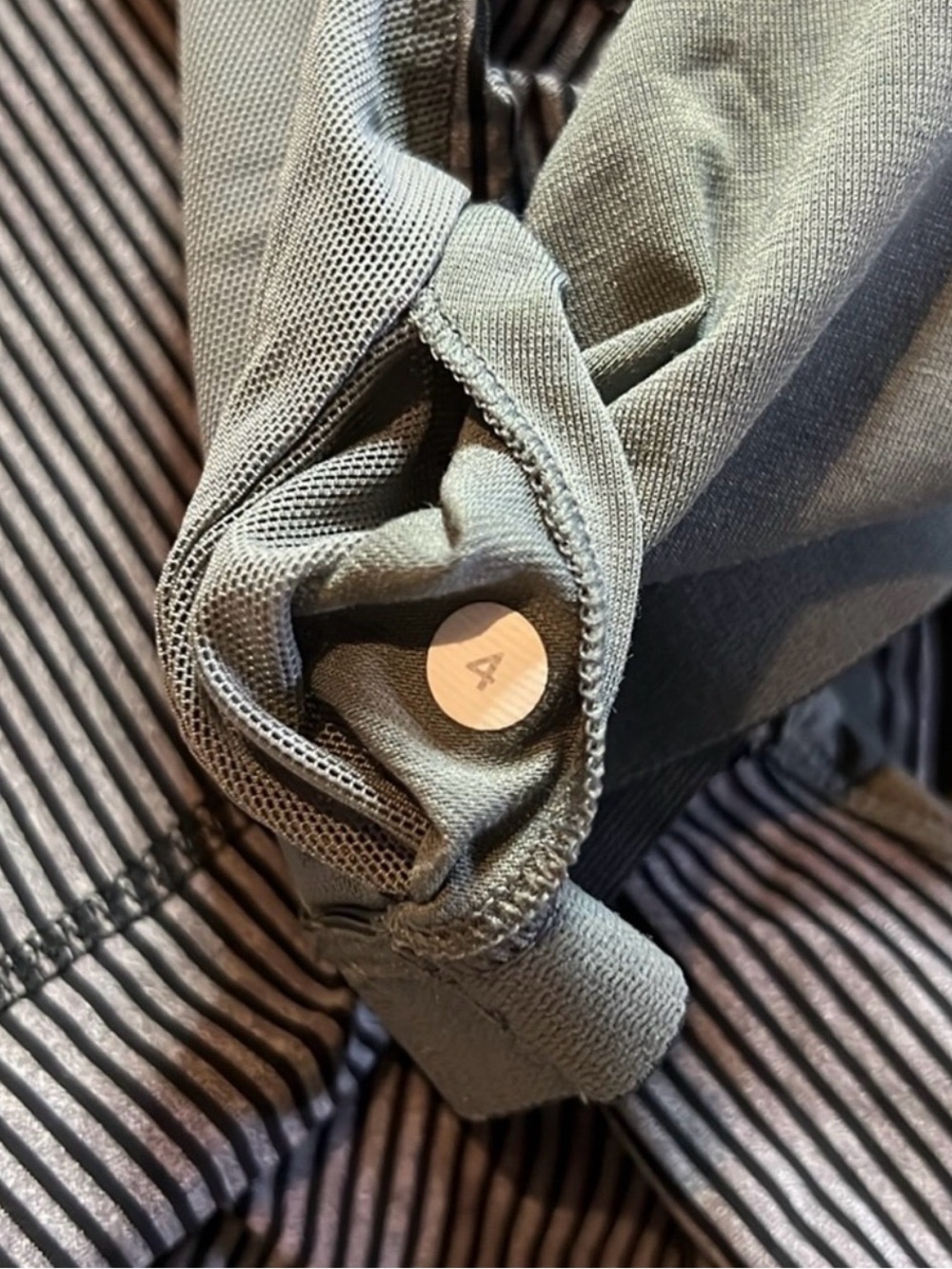 Lululemon Gray Striped Scoop Neck Tank Top EUC - Picture 7 of 8